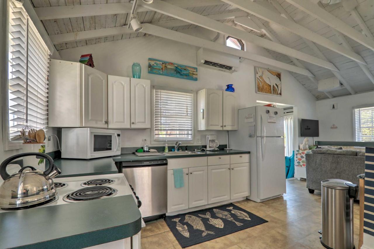 Plymouth Cottage With Deck, Grill And Ocean Views Exterior photo